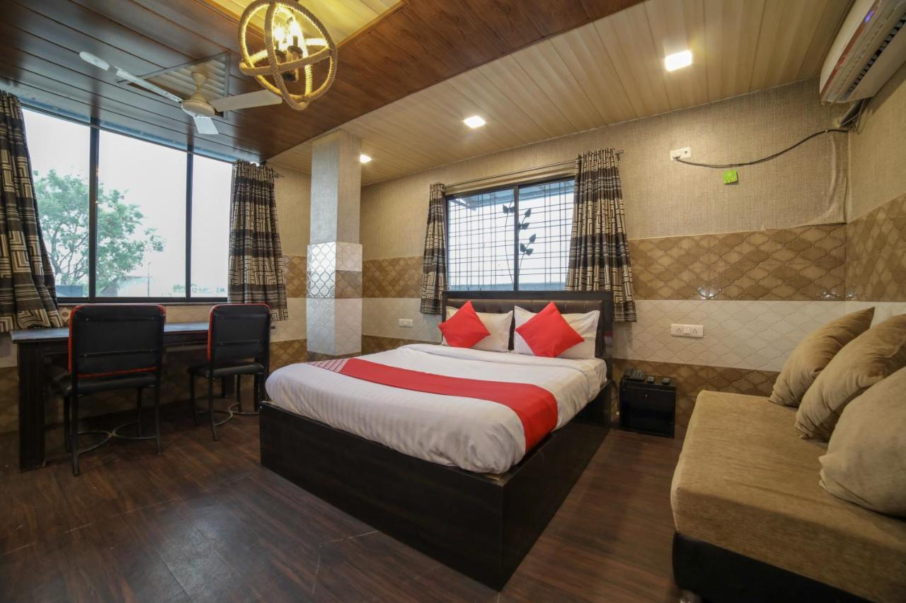 Oyo Flagship Hotel Chandani Rāipur 외부 사진